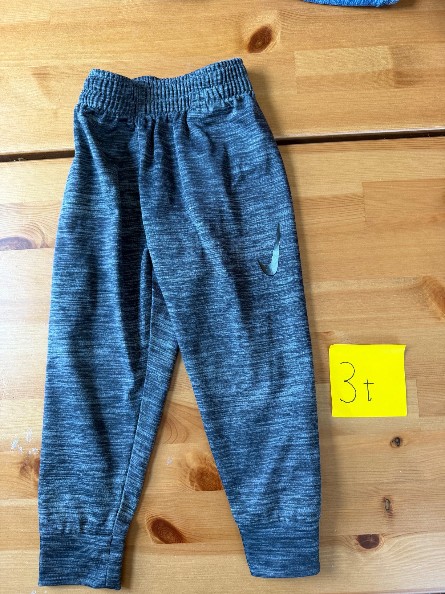 Seller #94 Boys 3T Grey Nike Pant