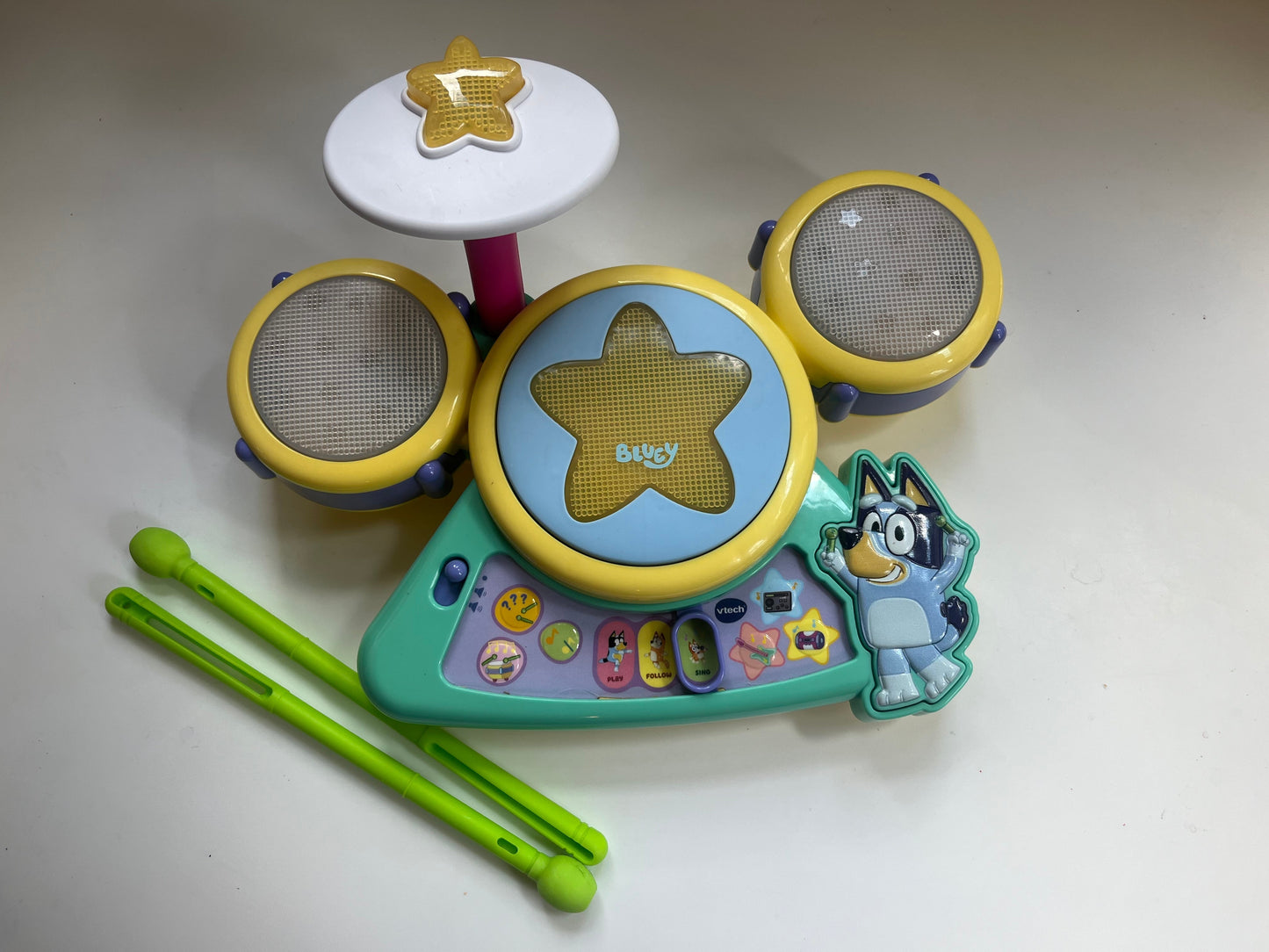 11/3 PRICE DROP Seller #20 Bluey drum set