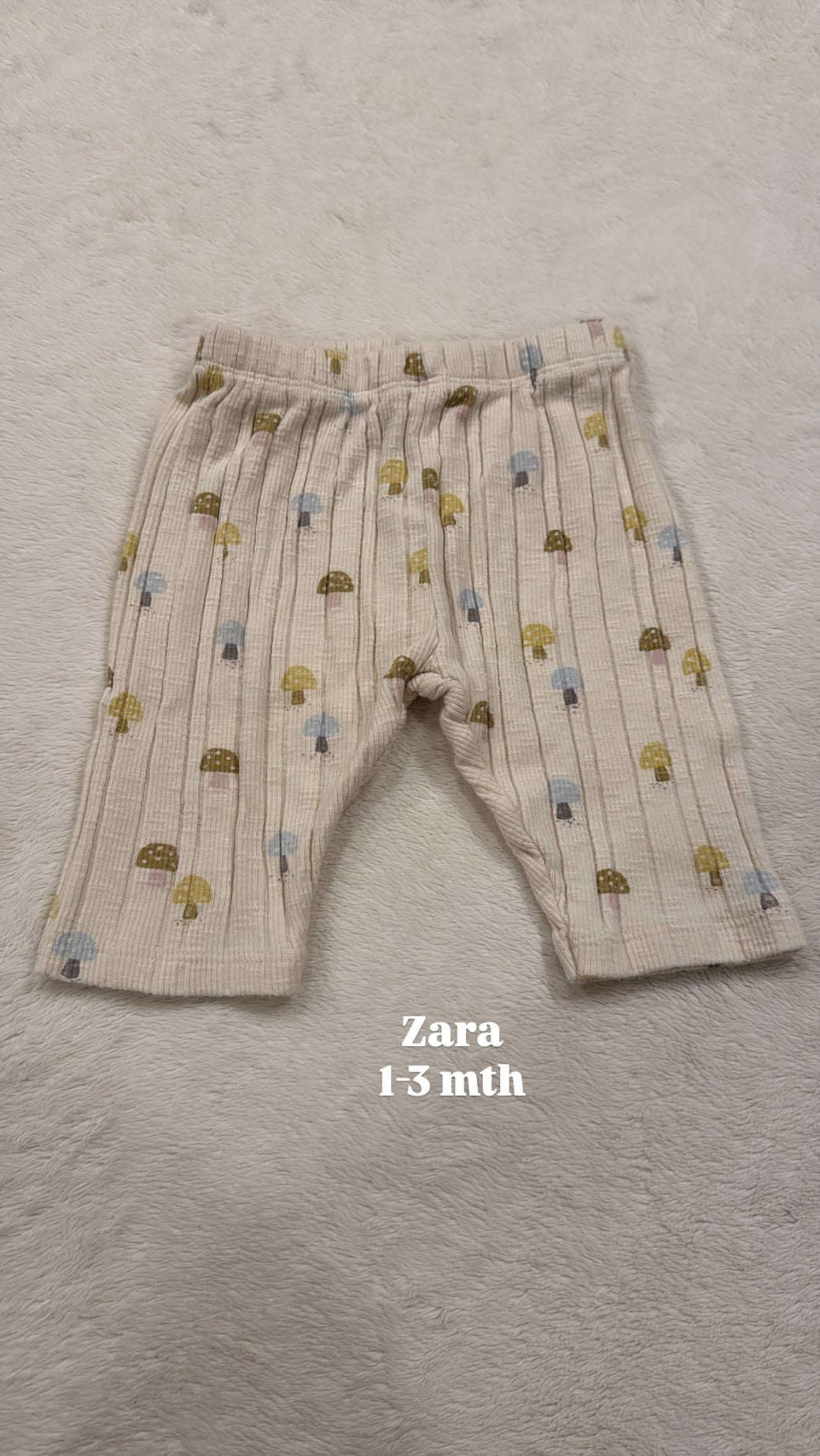 #145 Zara mushroom ribbed leggings Girls 1-3 mth EUC