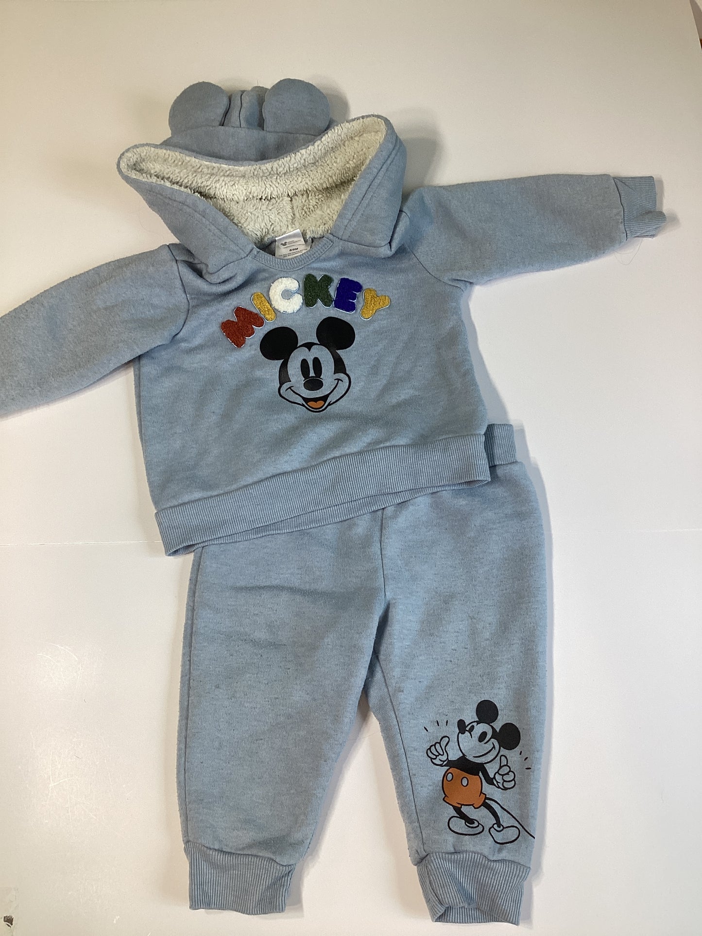 #129 6-9 m Disney Mickey Sweatsuit