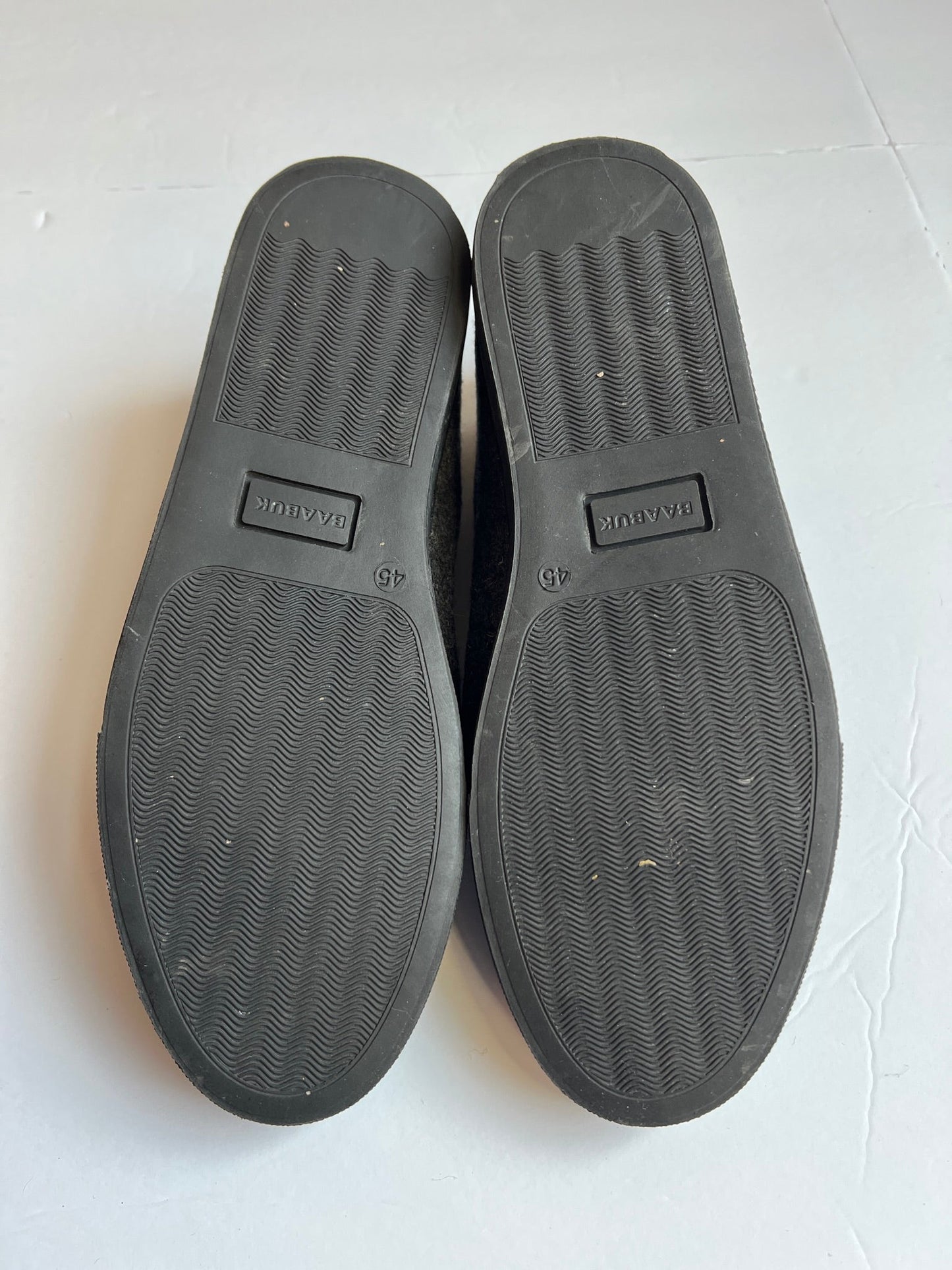 #180 Mens Shoe Size 45 (11.5) Baabuk Sky Wooler Black Edition