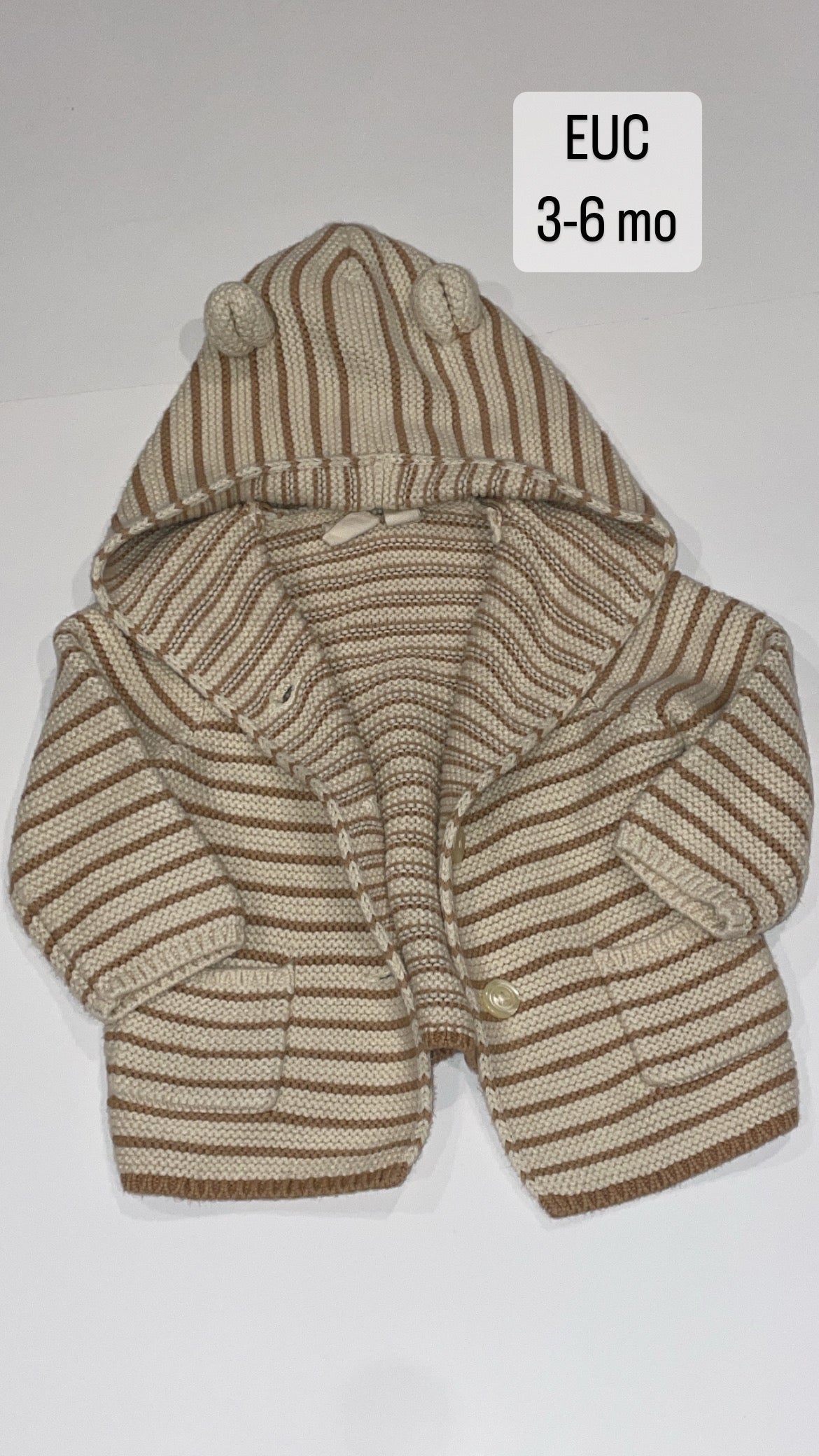 44 gap 3-6 mo bear sweater