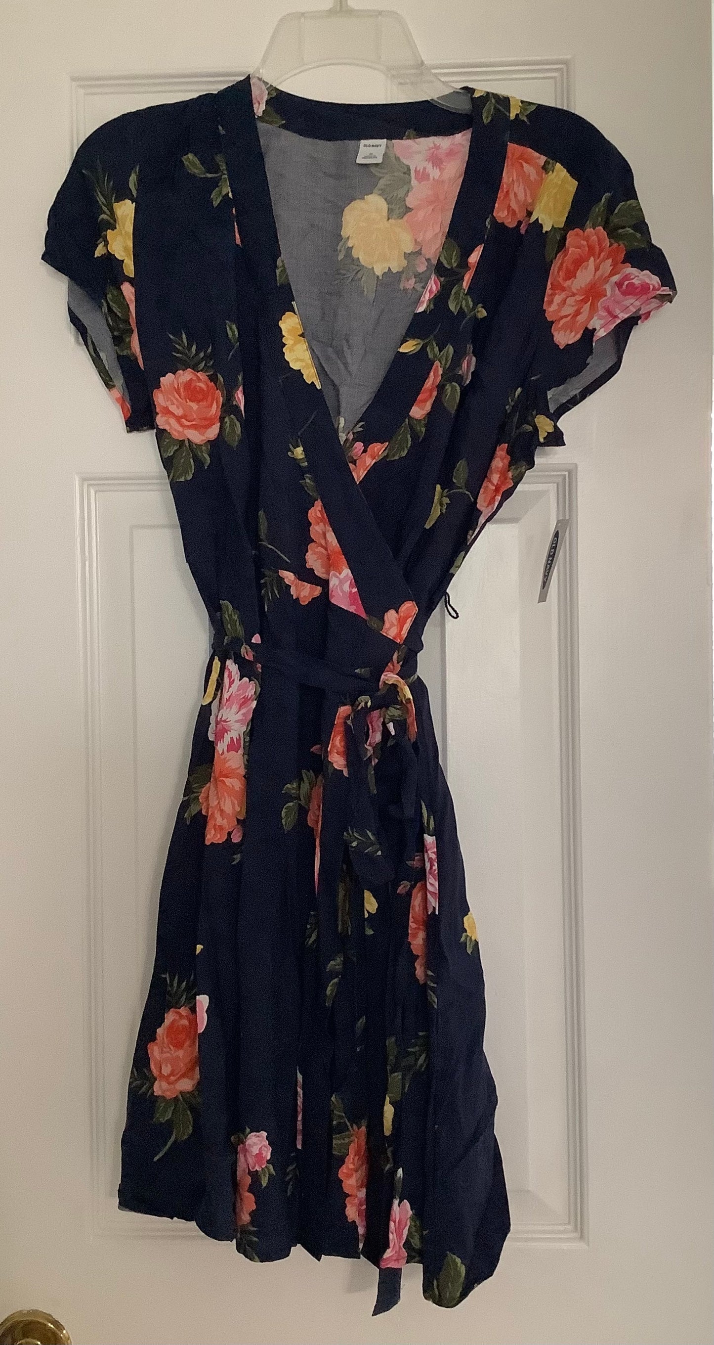 #133 NWT Old Navy Wrap Dress Sz Medium