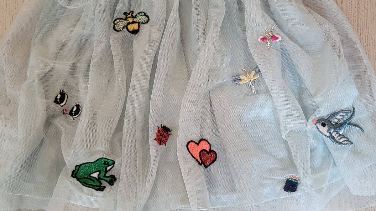 #109. Girls size 3T. VGUC. H&M Applique Skirt