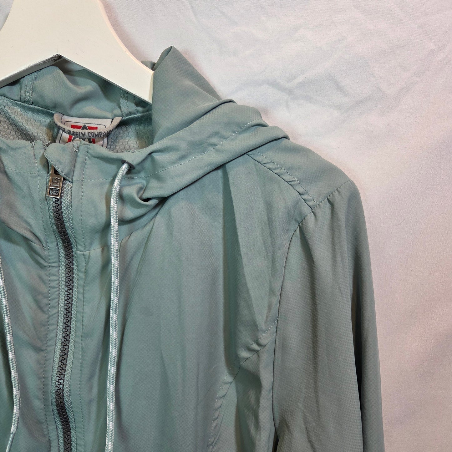 #112 - Avalanche Outdoor Supply Company Light Green Jacket, Women's Size M, VGUC
