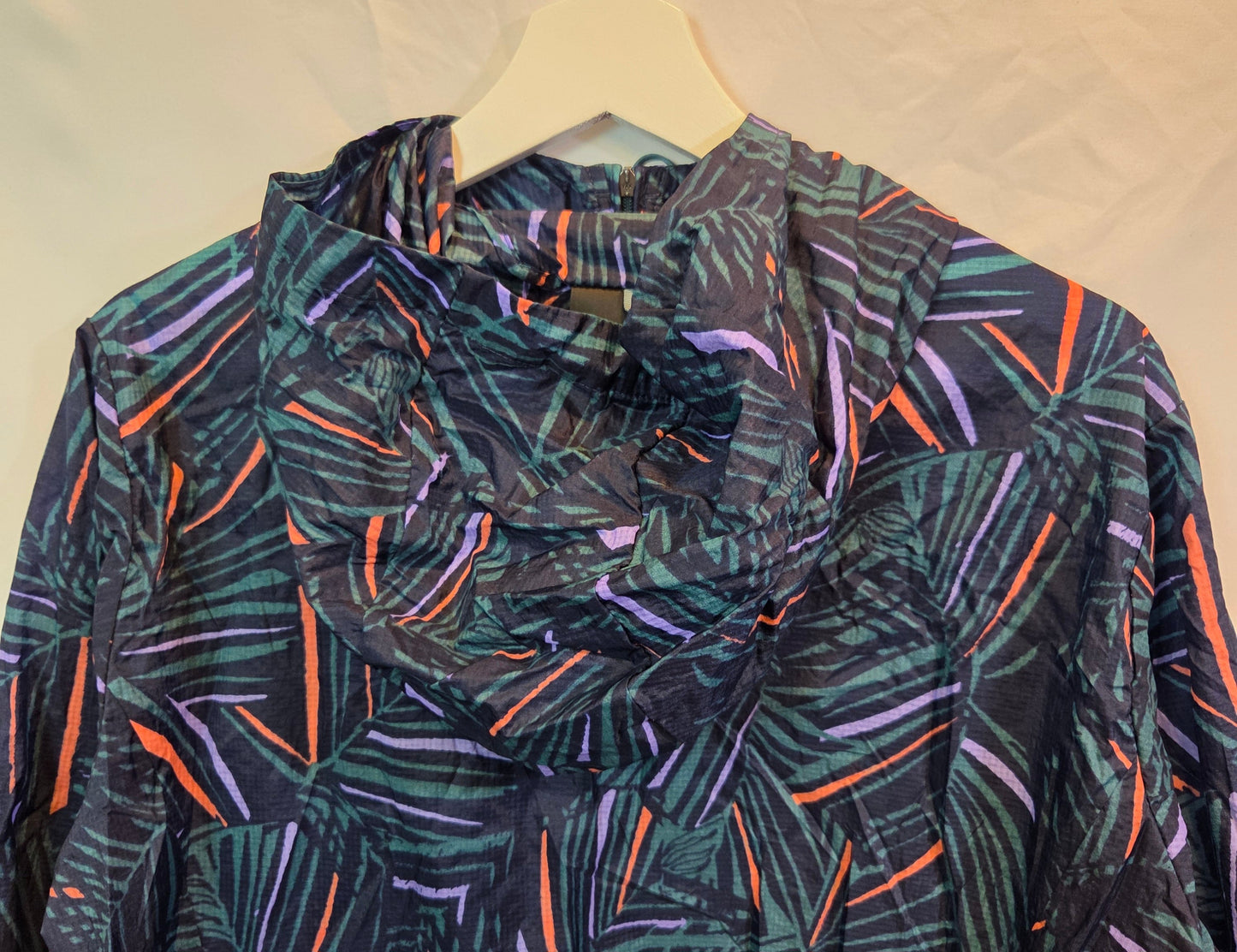 #112 - Patagonia Windbreaker, Women's Size XL, EUC