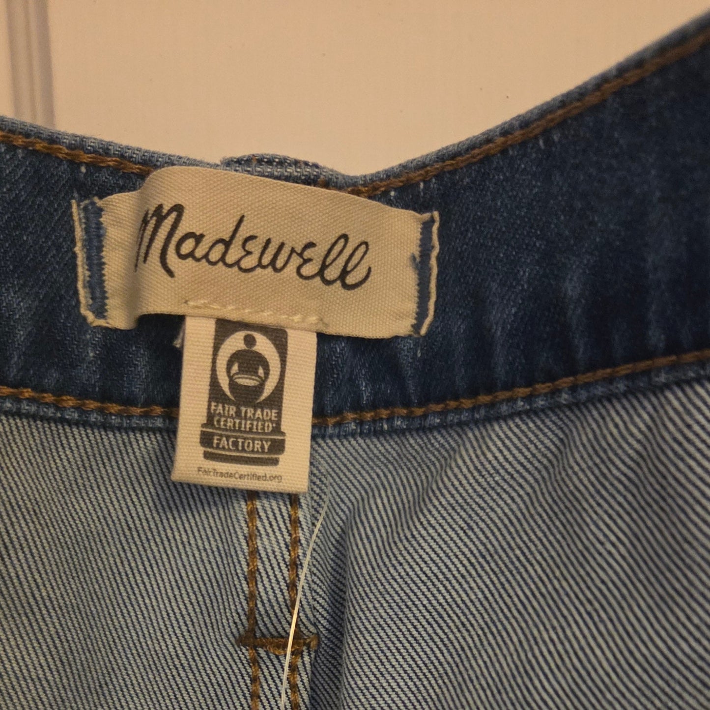 #112 - Madewell Roadtripper 11" Jeans, Size 33, NWT