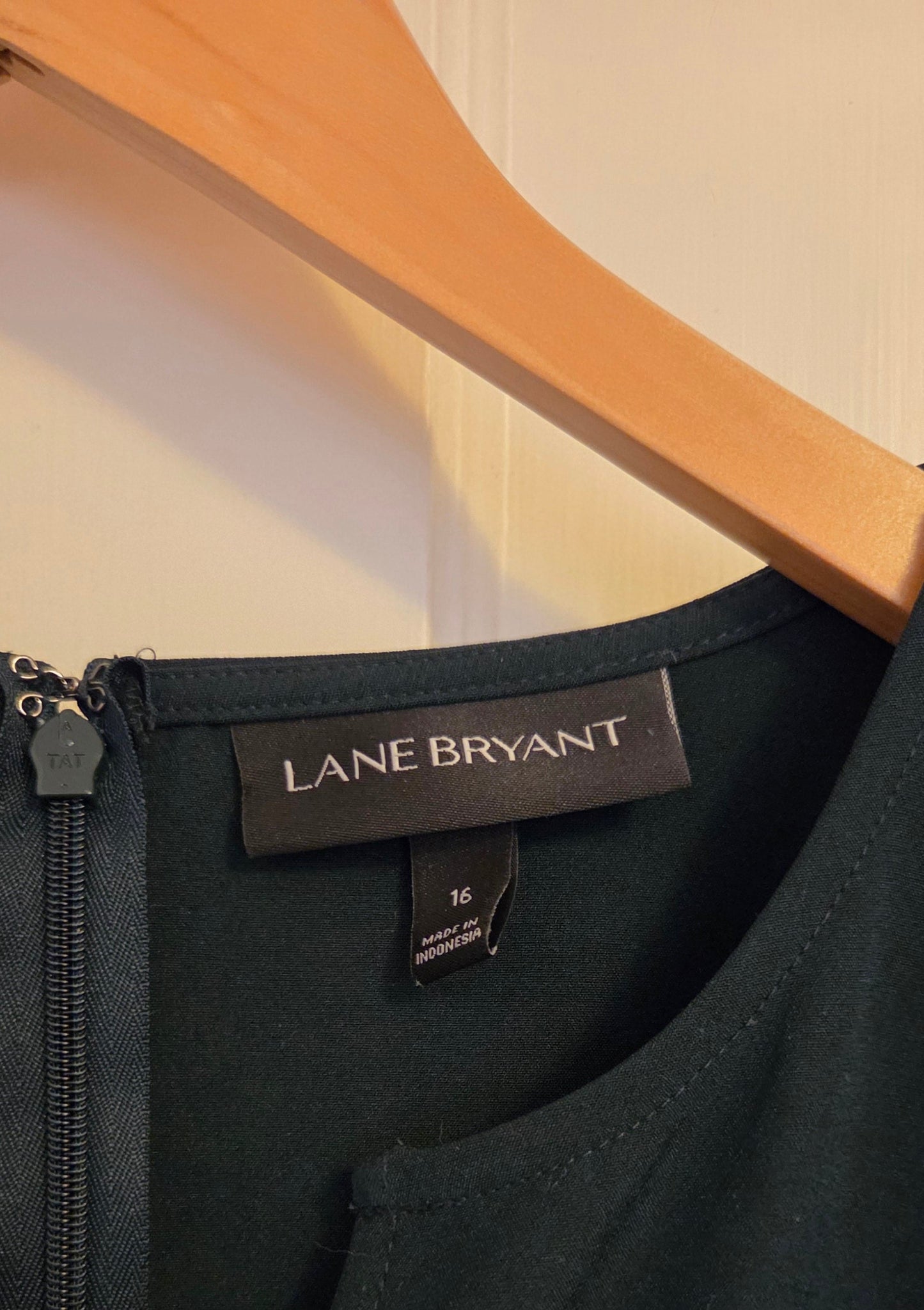 #112 - Lane Bryant Dark Green Jumpsuit, Women's Size 16, EUC
