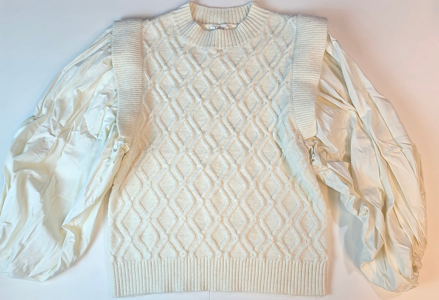 #112 - a loves a White Puff Sleeve Sweater, Women's Size XL, EUC