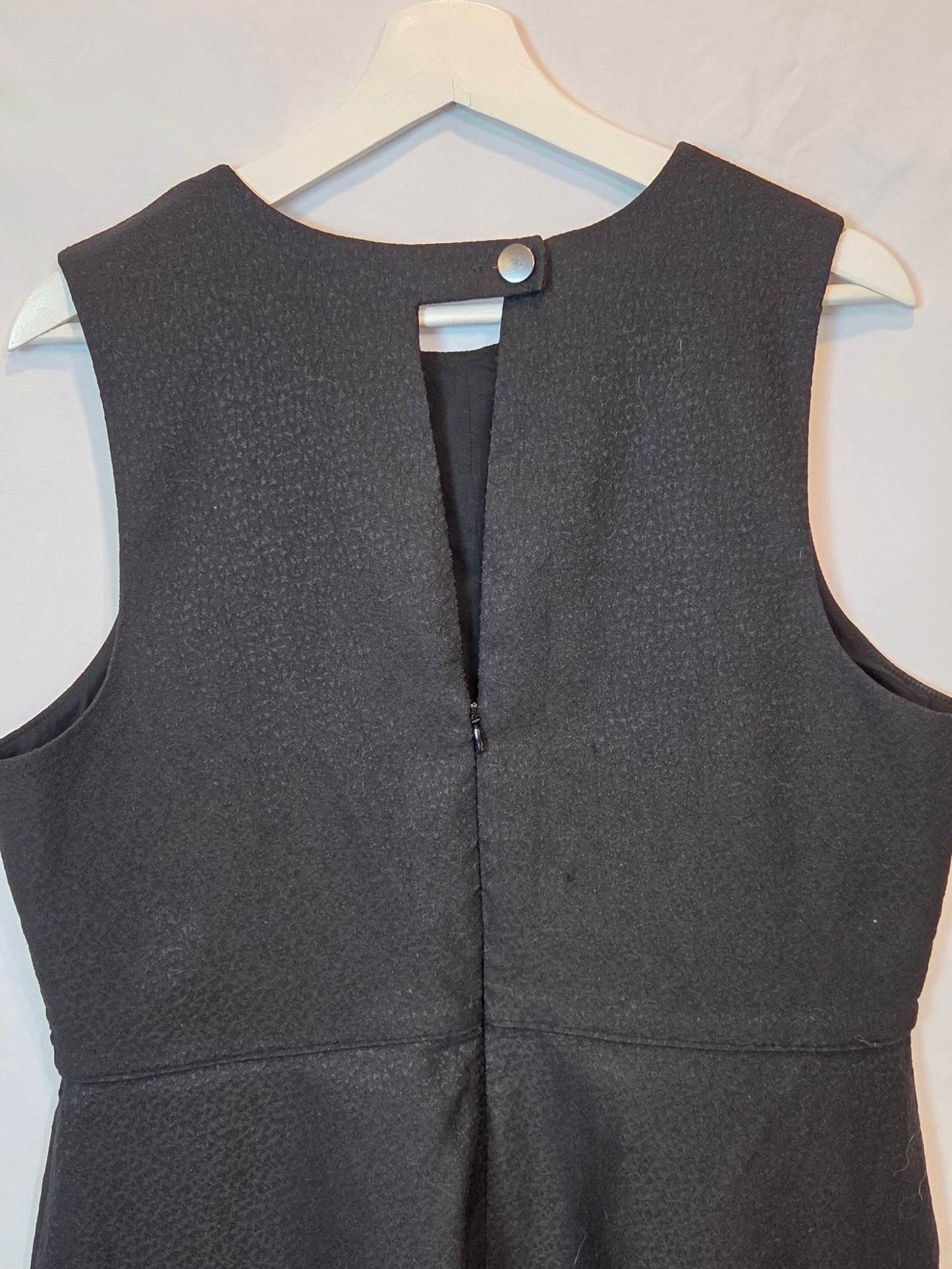 #112 - Gap Black Dress, Women's Size 16, EUC