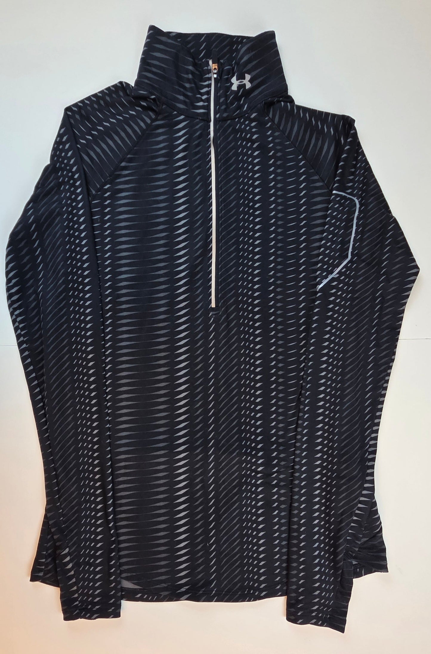 #112 - Under Armor Quarter Zip Top, Womens Size Sm, EUC