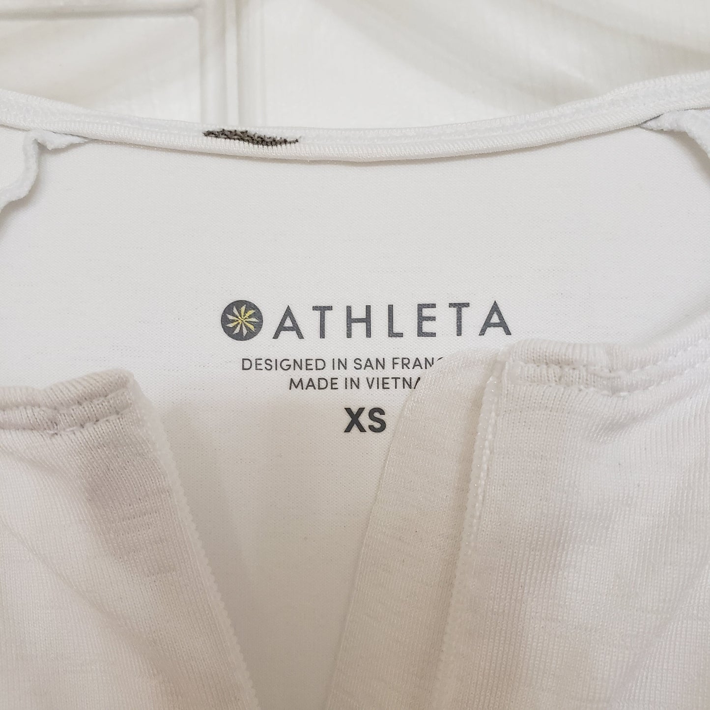 REDUCED #142 Athleta Women's XS Long Sleeve Running Top