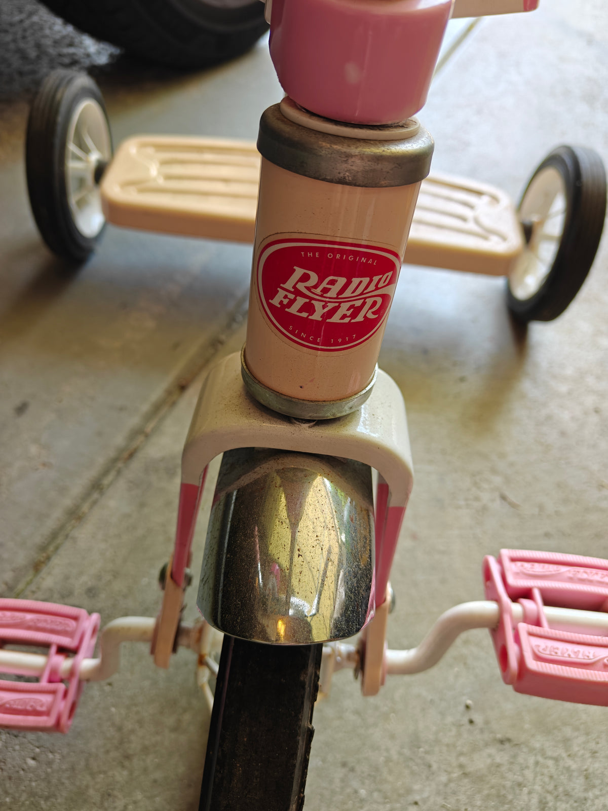 #7 Radio Flyer Tricycle, pink
