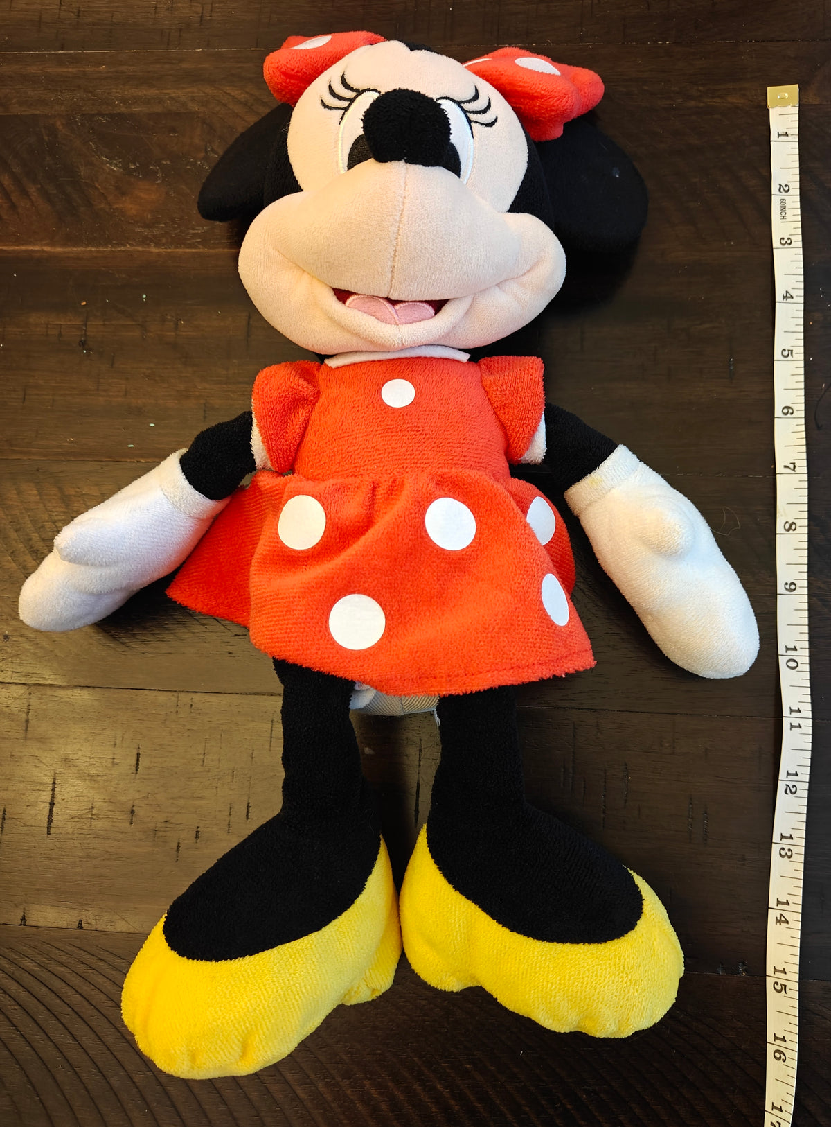#7 Minnie mouse stuffie, medium size