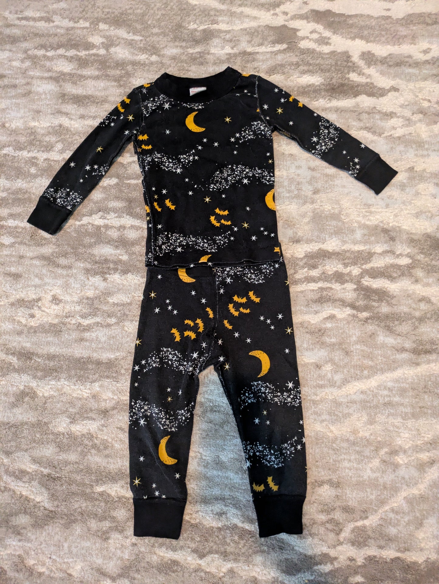 REDUCED #90- 85cm/2T Boys - Hanna Andersson PJs