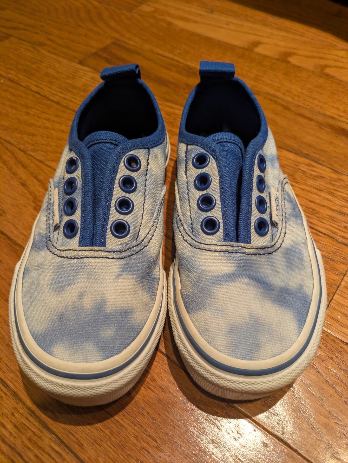#90- Vans, blue/white cloudy print, size 10.5 kid, boys