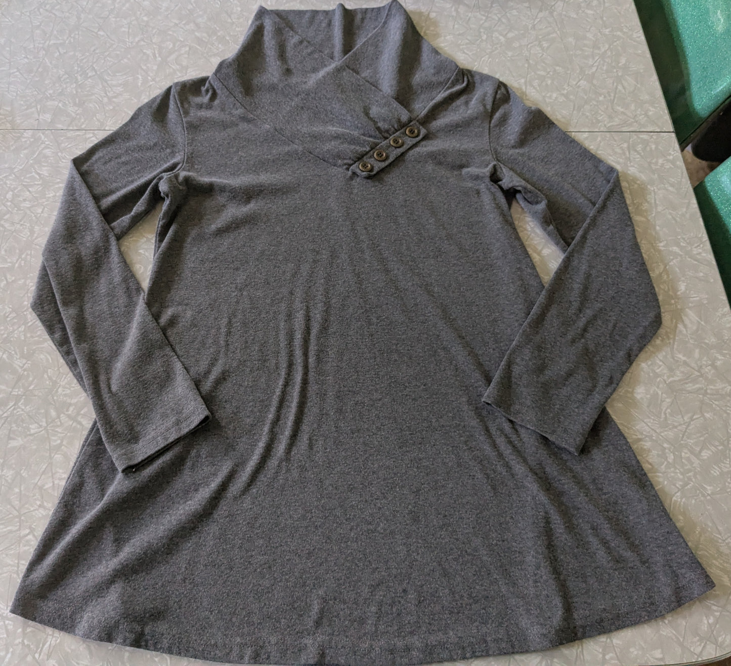 #61 Sz Large Gray Maternity Shirt Button Detail