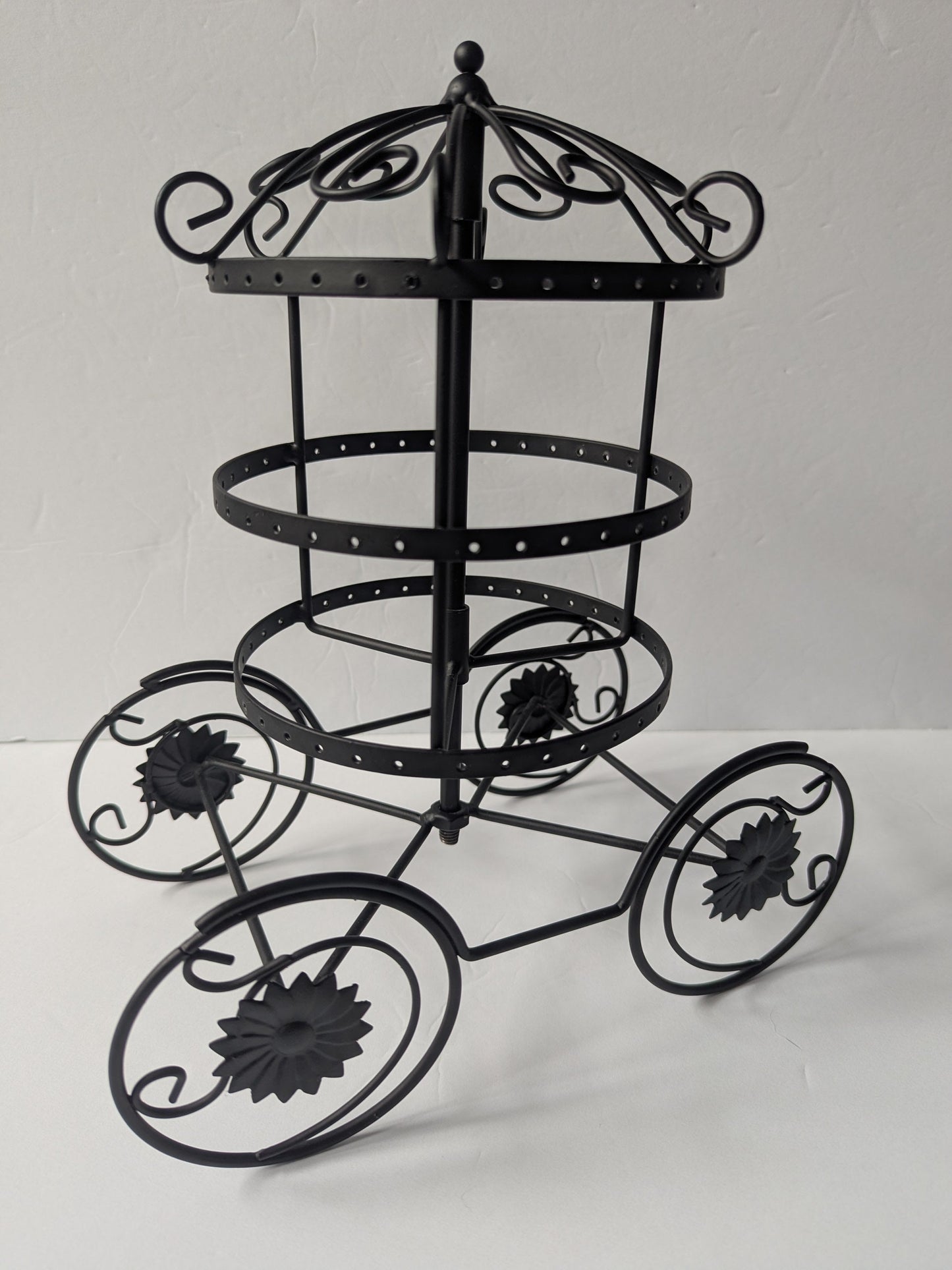 #17 Metal Carriage Earring & Jewelry Holder