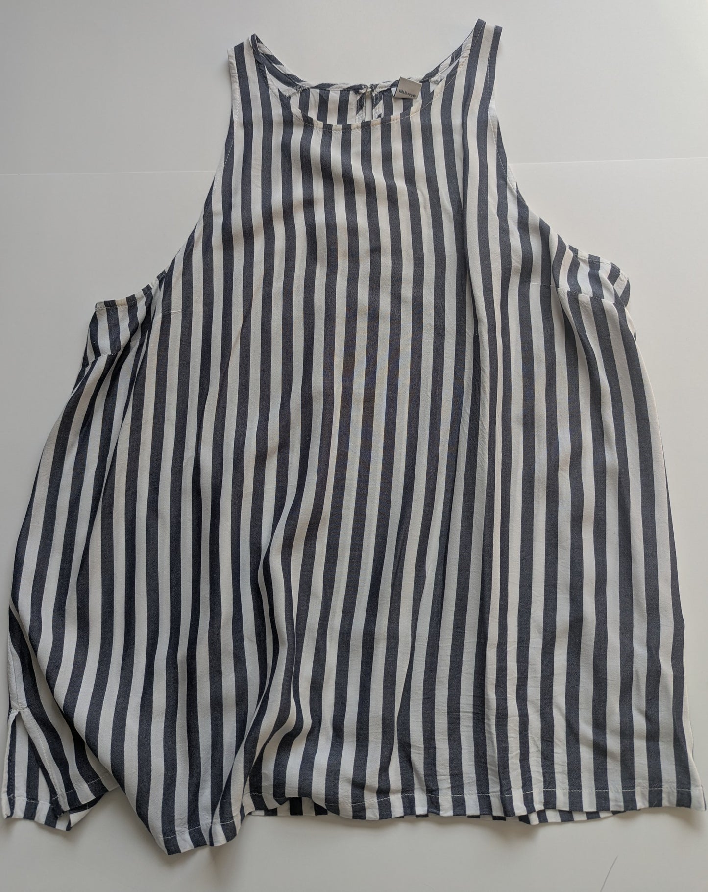 #17 women's striped top, size M EUC