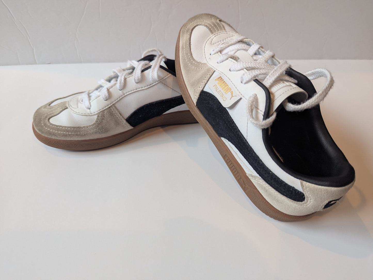 #17 Boys Palermo Puma Shoes, size 3, VGUC