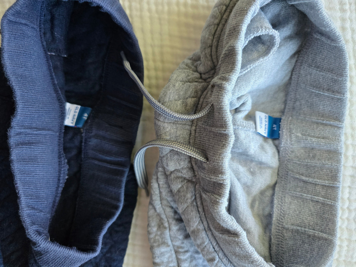 #131 2 pairs Boys Old Navy quilted sweatpants sz 4T