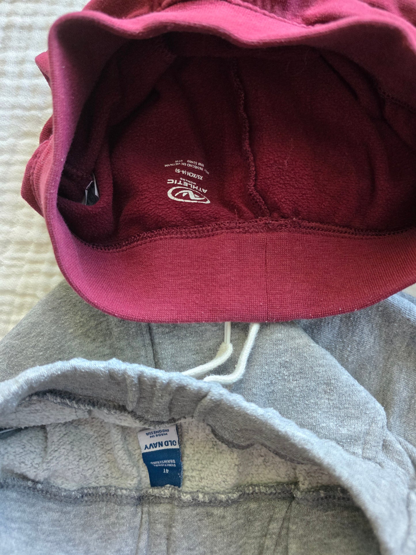 #131 2 pairs boys gray and maroon sweatpants sz 4