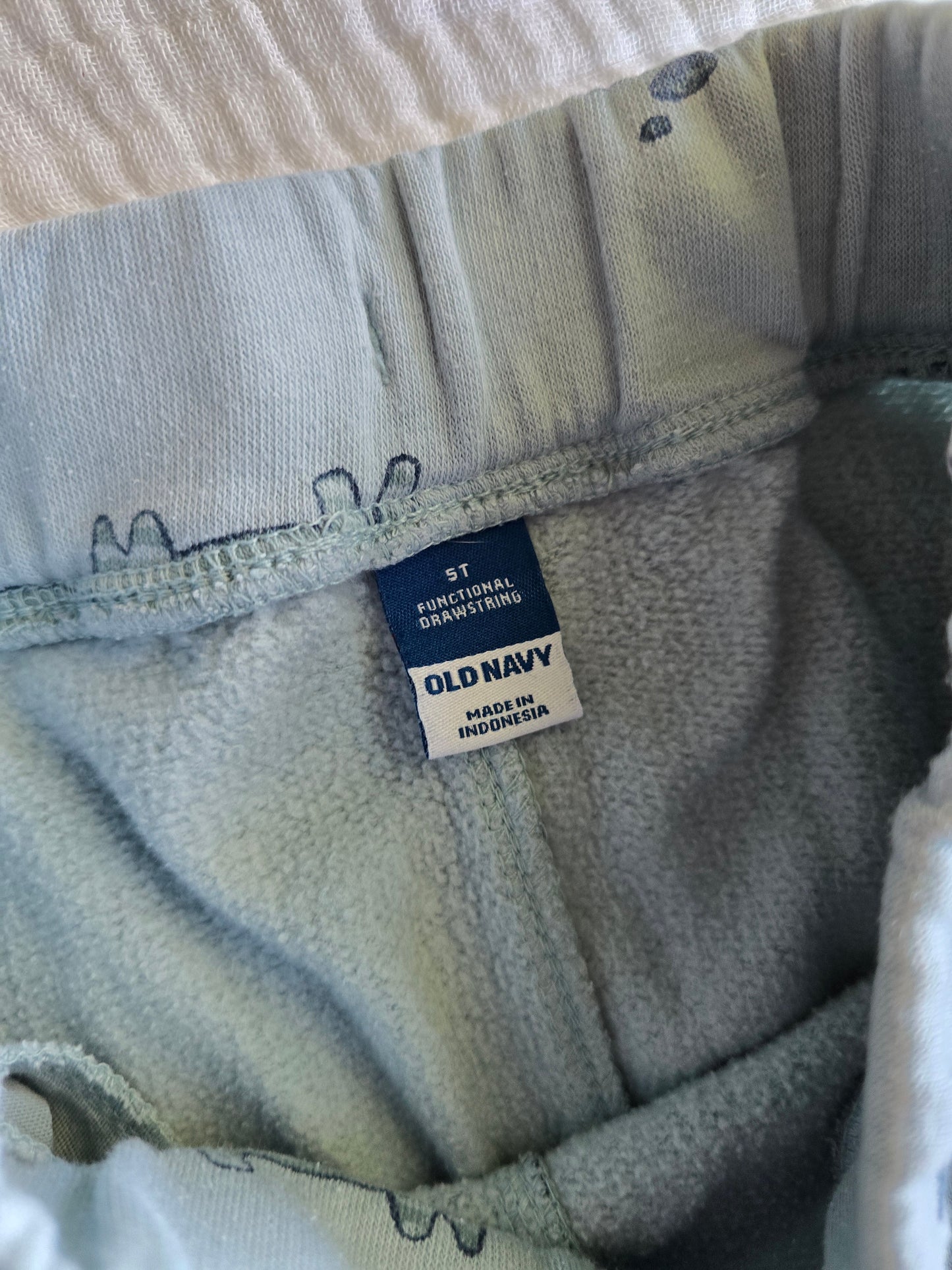 #131 Old Navy Dino sweatpants sz 5