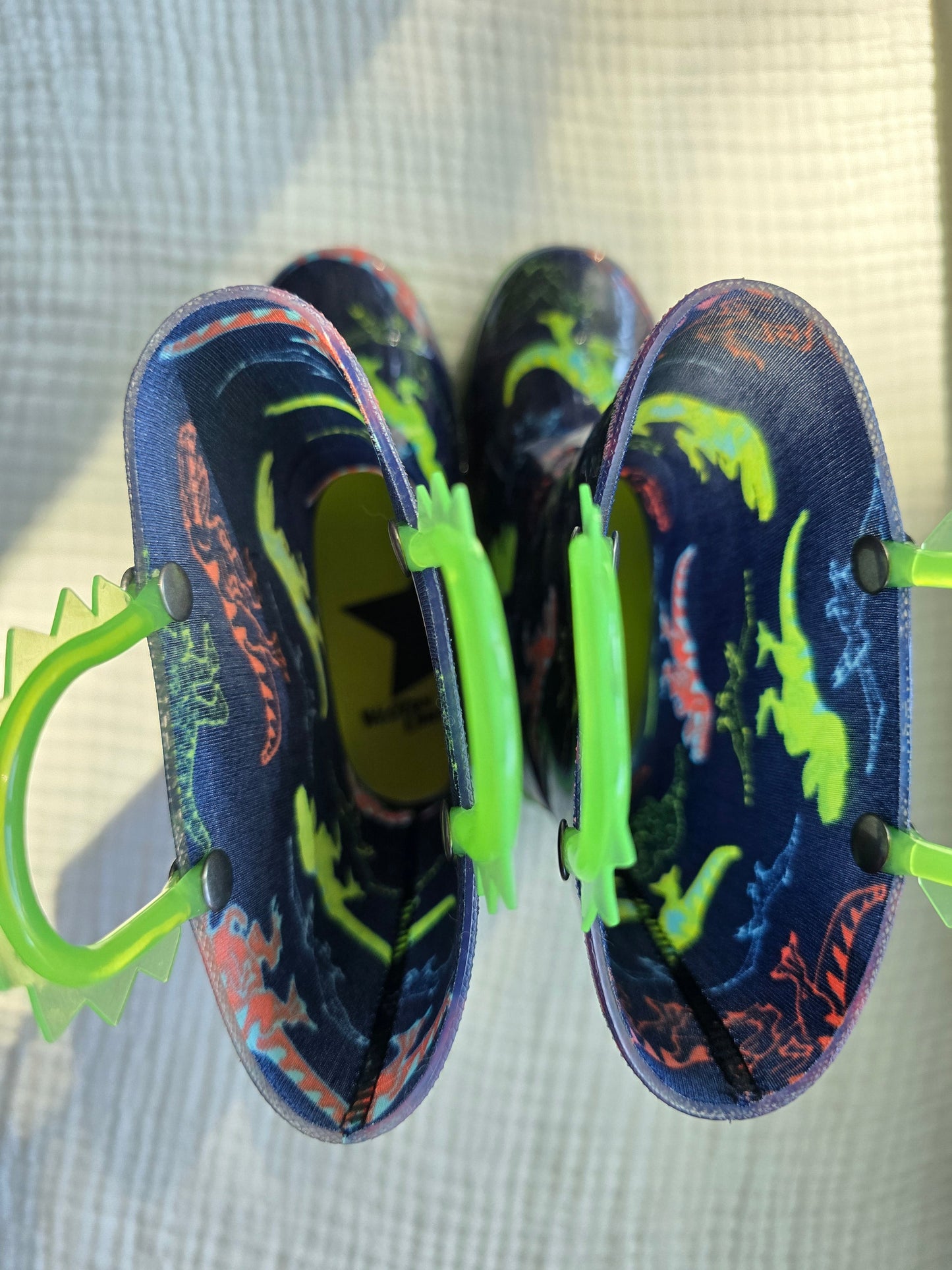 #131 REDUCED Chief Light-up Dino Rainboots sz 12