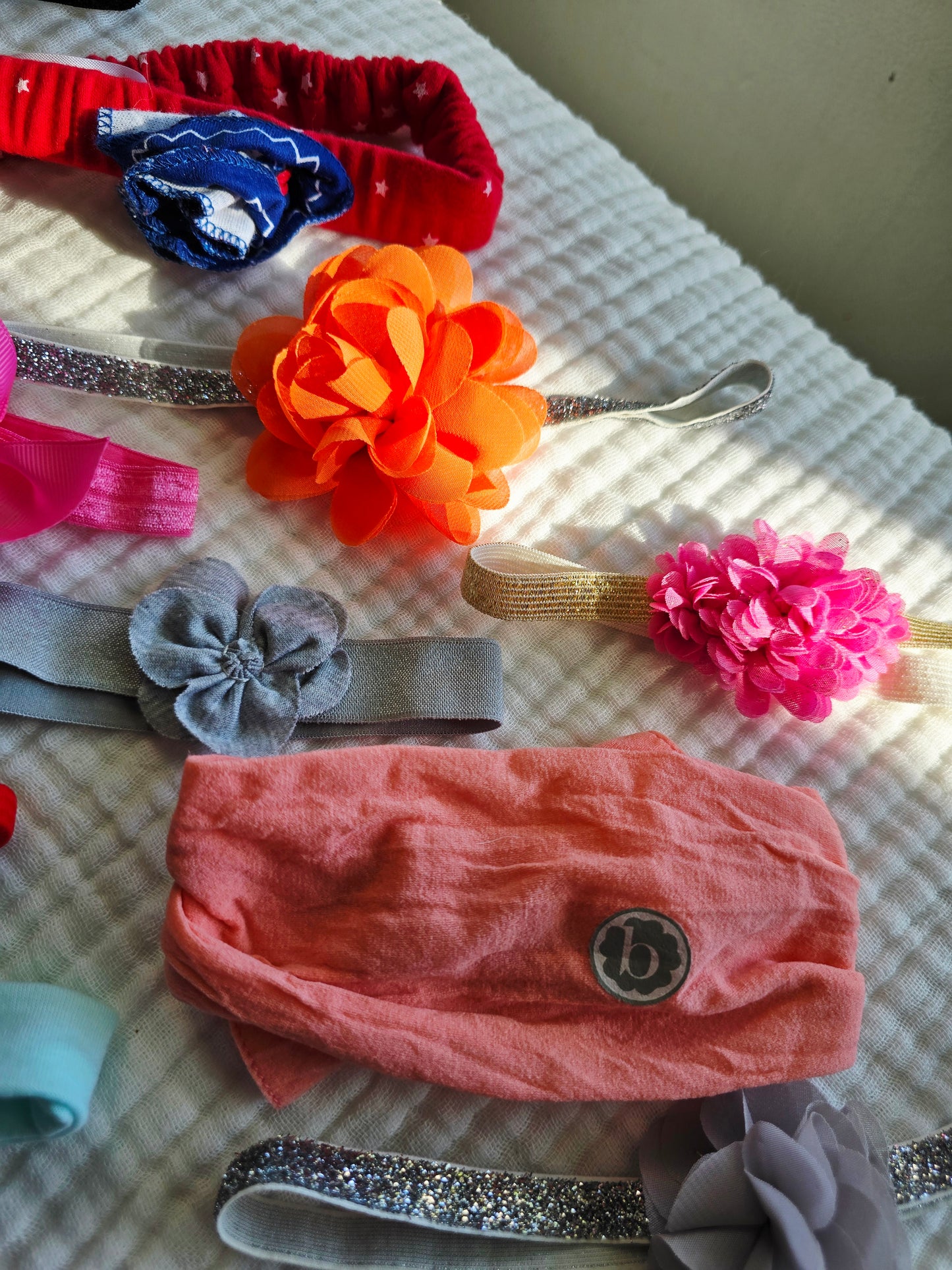 #131 Bundle of 21 Baby Girl headbands / bows