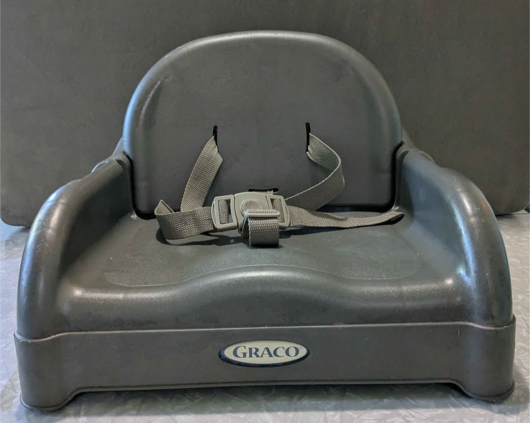 #61 Graco Booster Seat for Table Dining