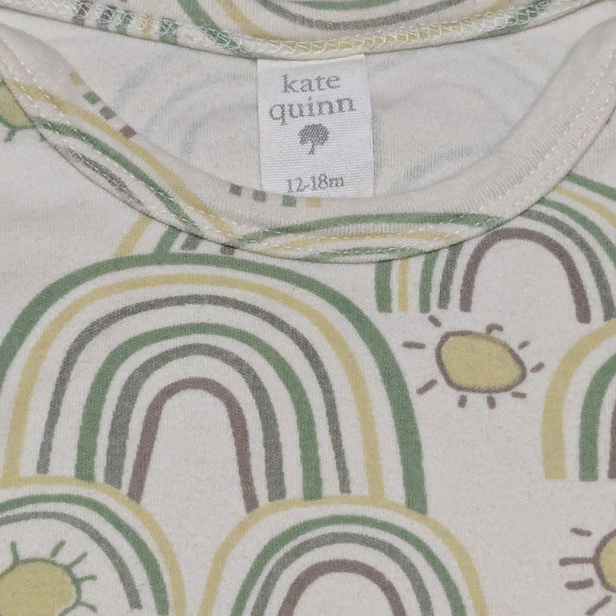 #61 Kate Quinn 12-18mo Green Rainbow Bodysuit