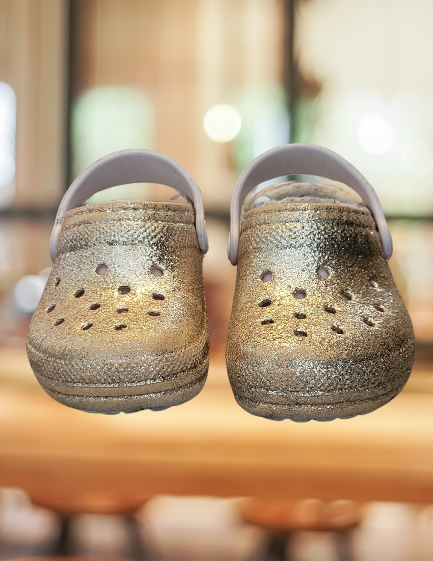 #59 Crocs Glitter Fur Lined Girls Child Size 8