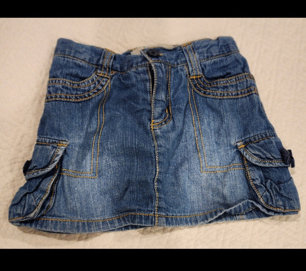 #135 girls size 5 Children’s Place denim skort with adjustable waist EUC