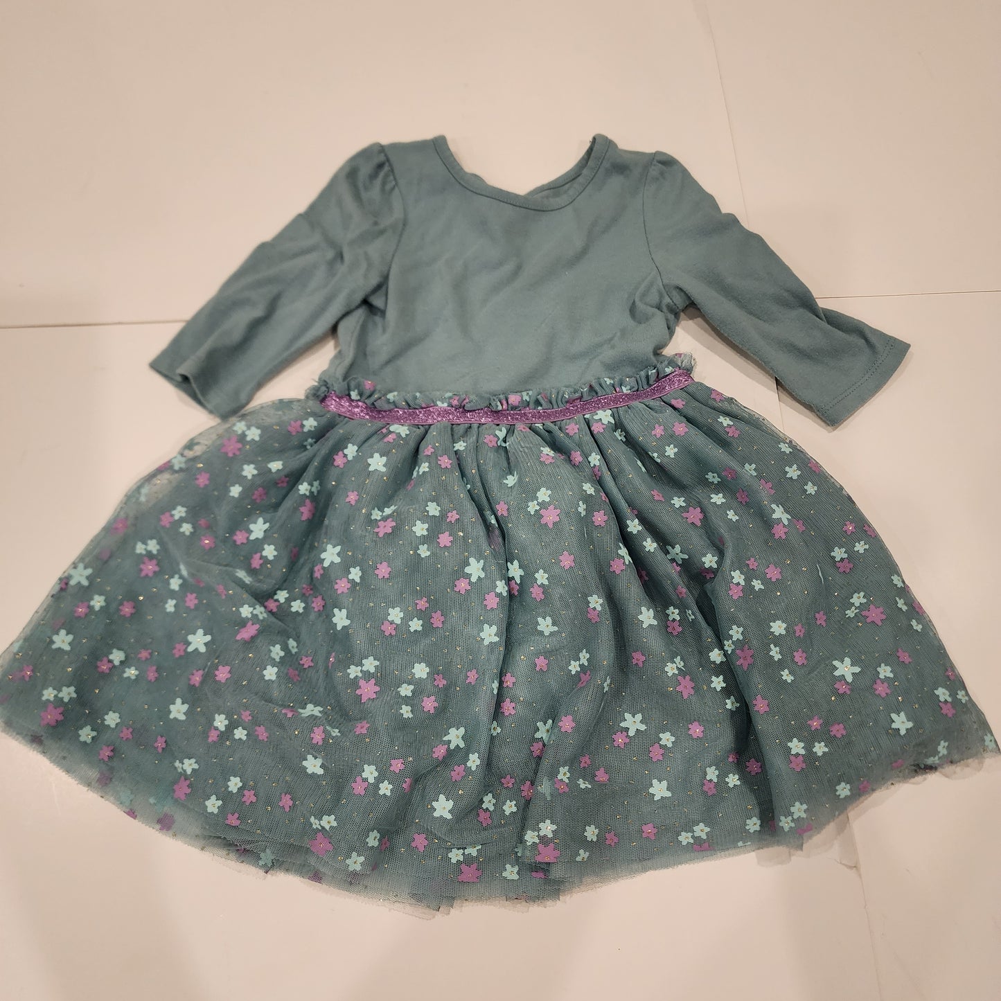 #135 girls size 3T Cat & Jack green floral twirl dress