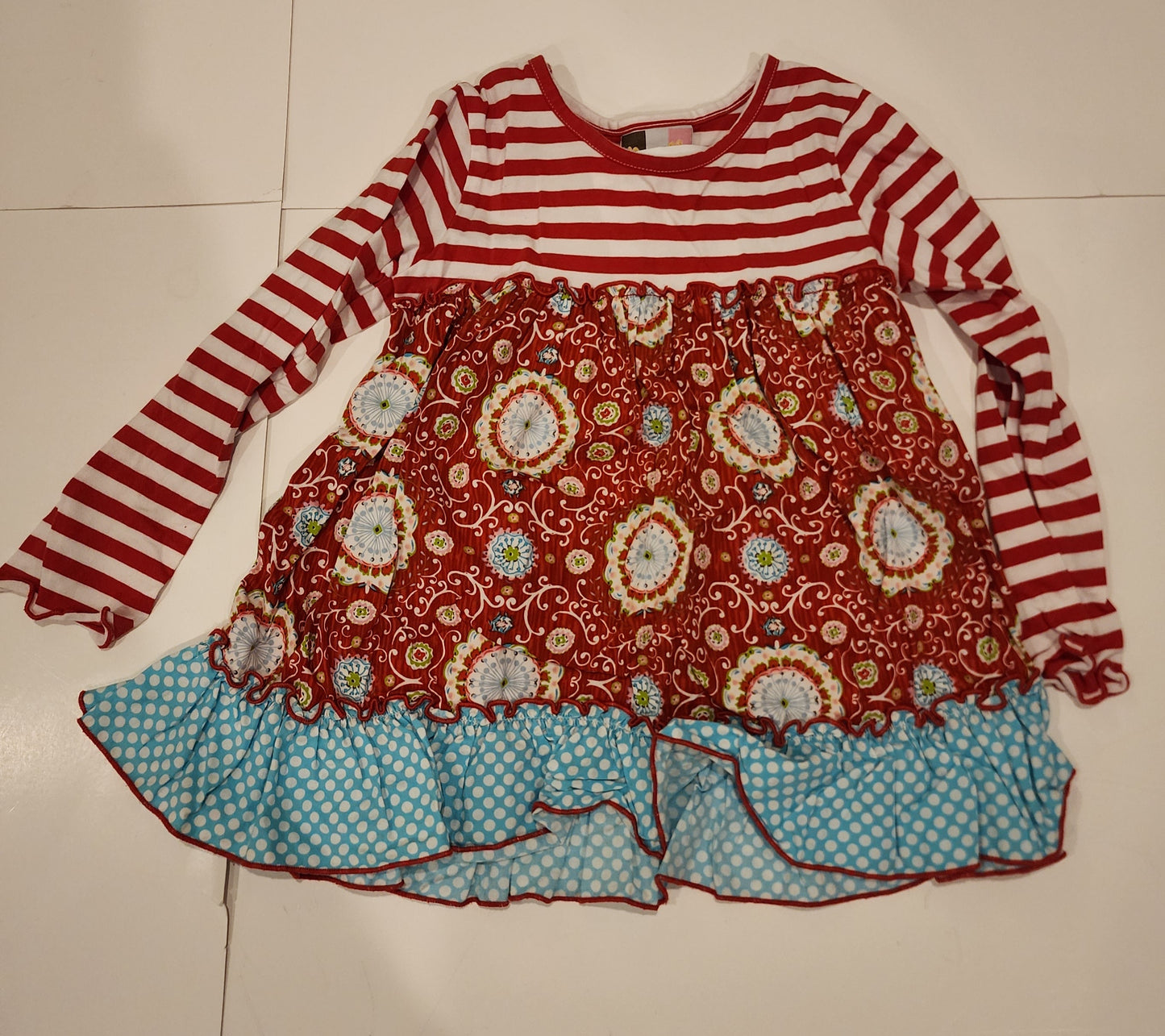 #135 girls size 4T Banana Split tunic