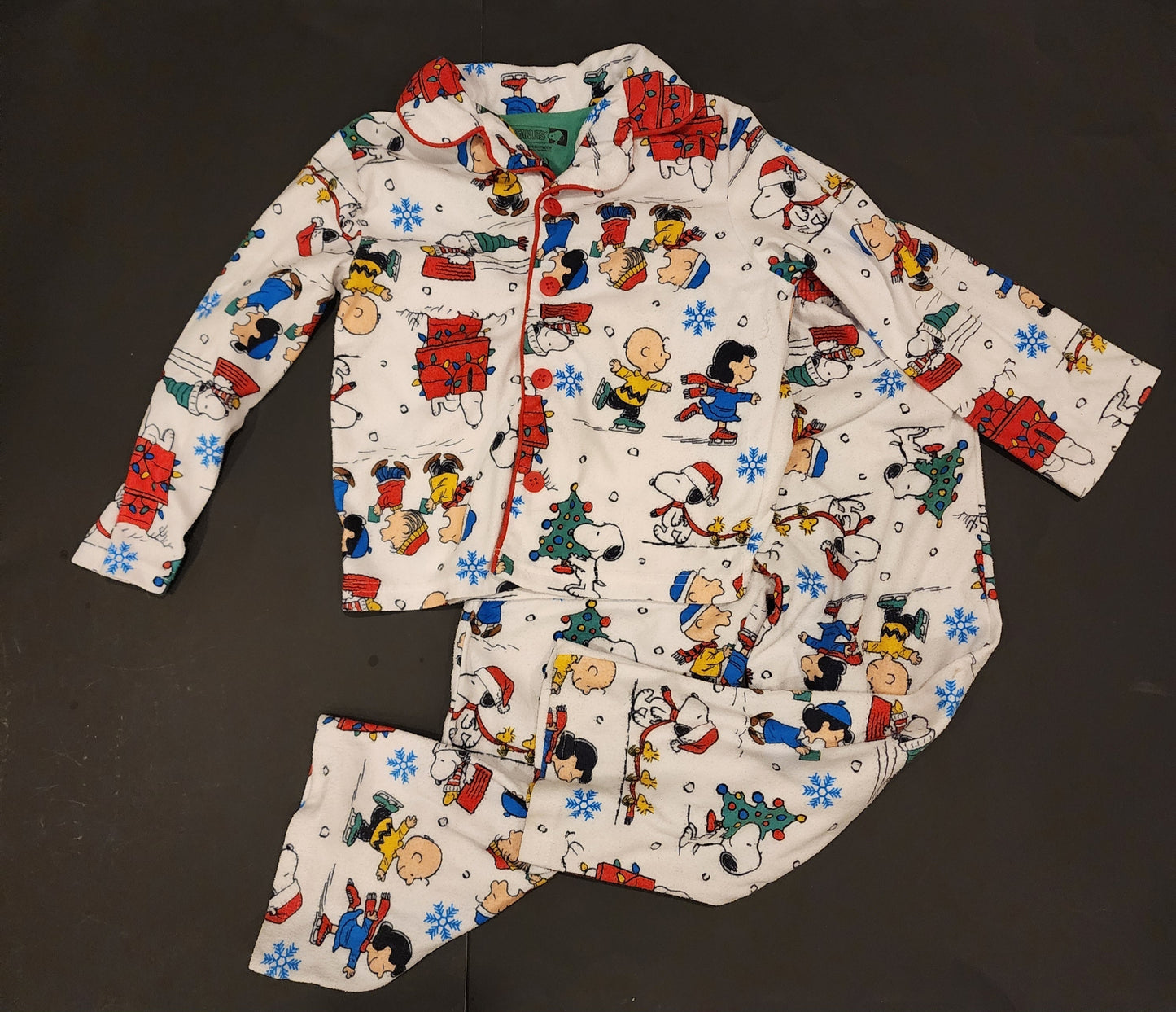 #135 Kids size 4 Christmas Peanuts flannel pajamas GUC