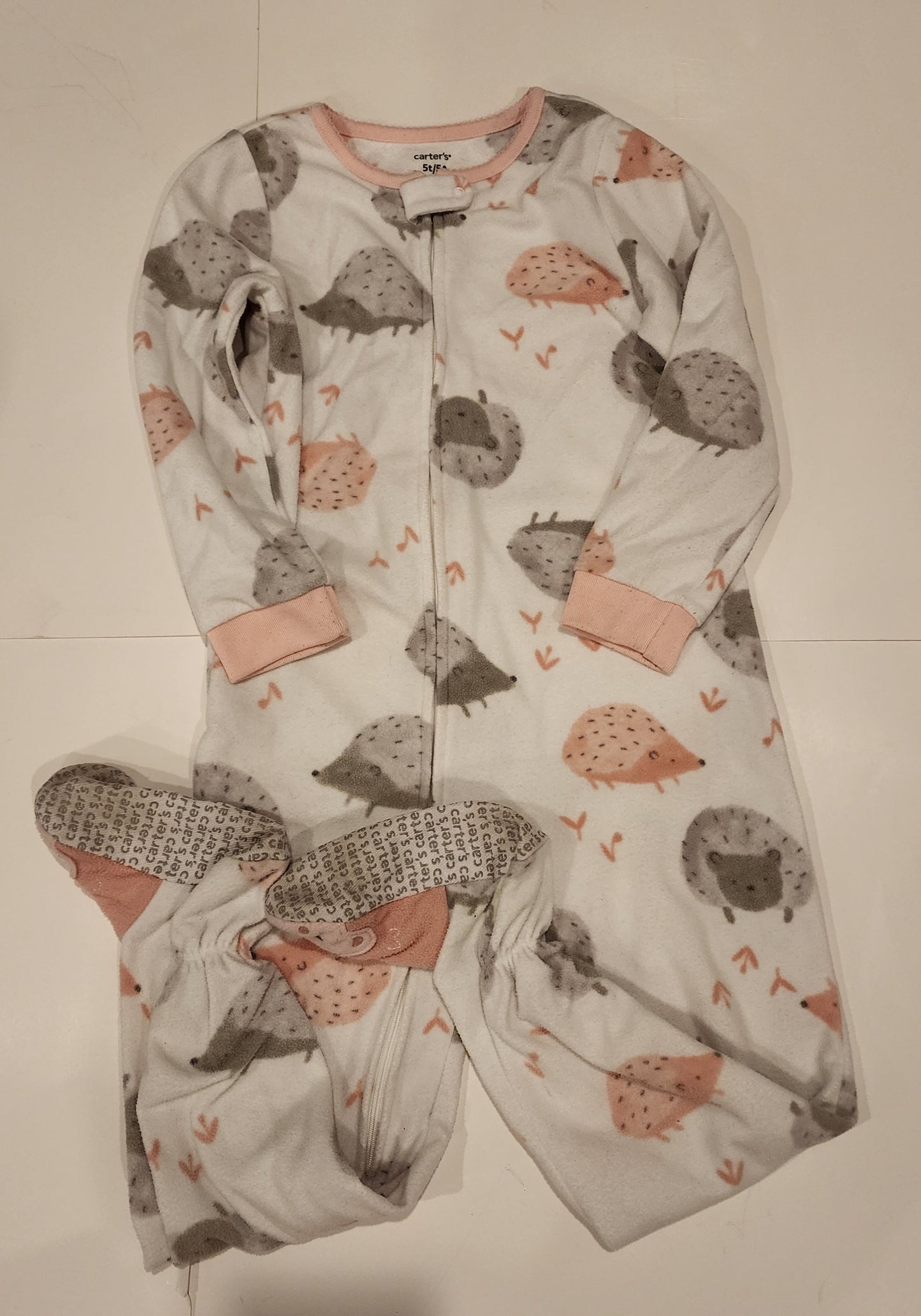 #135 girls size 5 Carter's Hedgehog fleece pajamas with feet