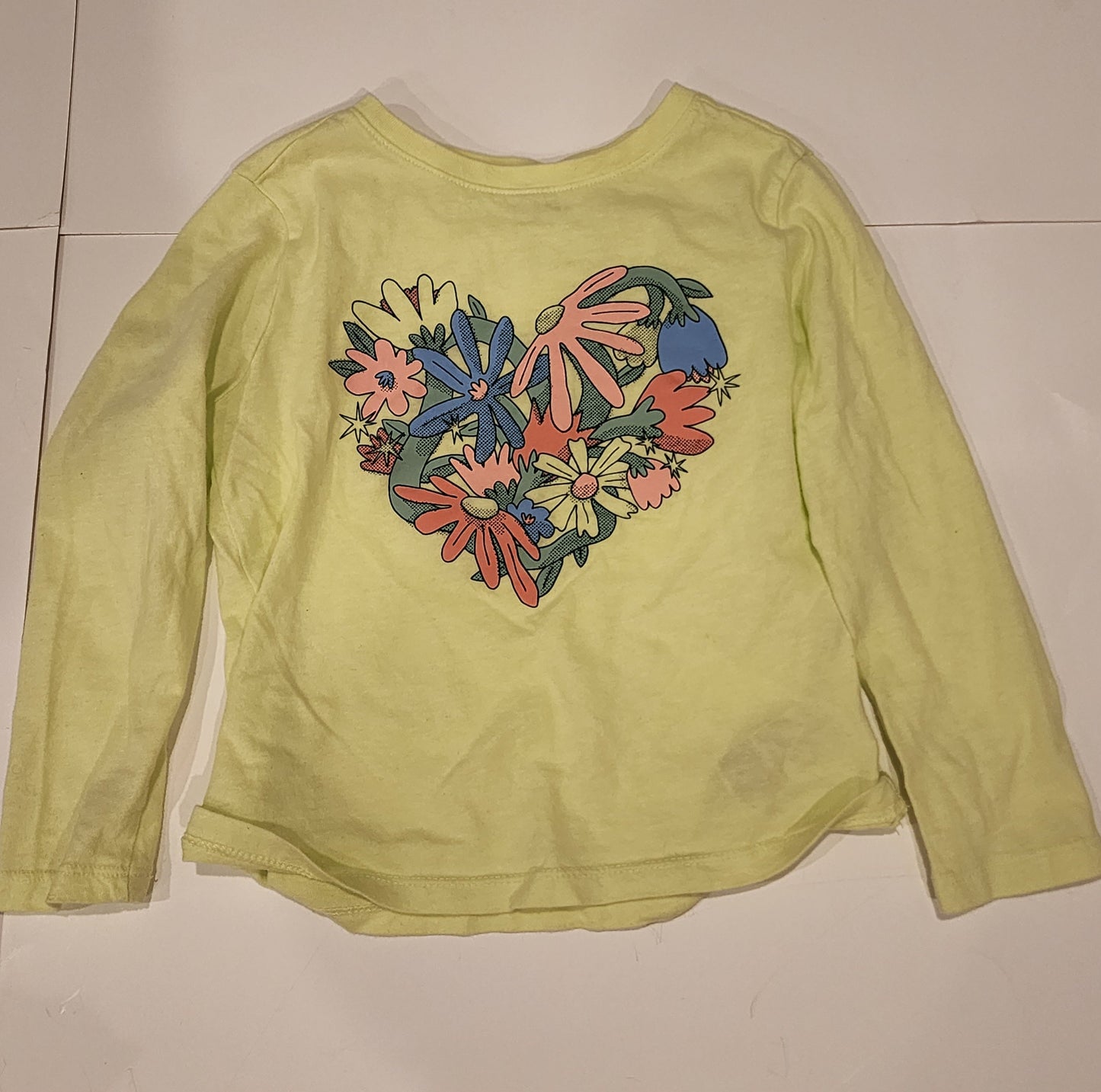 #135 girls size 5T Old Navy long sleeve tee shirt