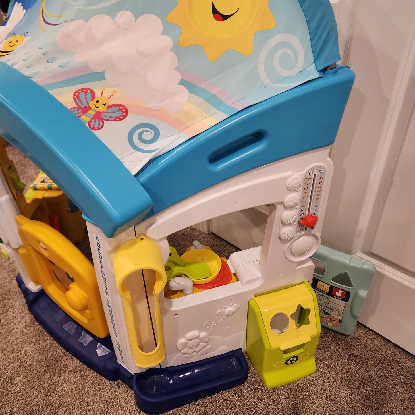 #135 Fisher-Price Laugh & Learn Smart Learning Home playset