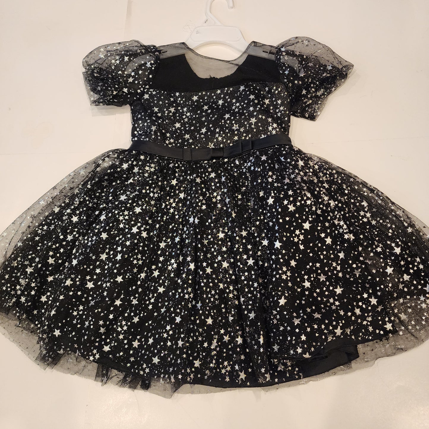 #135 girls Size 5/6 black and silver star party dress