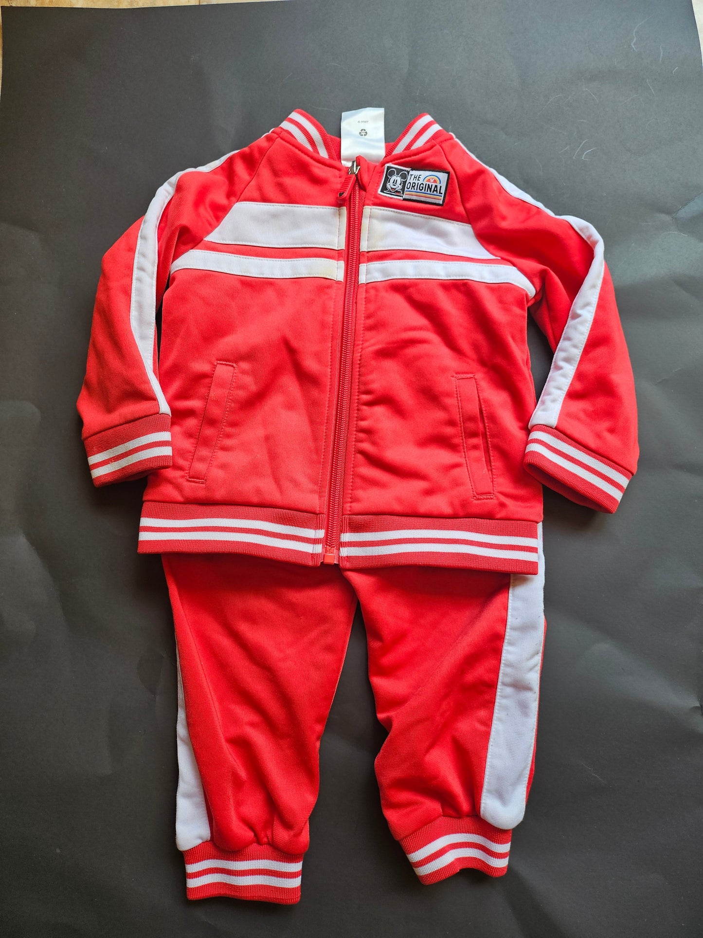 #13 Disney Mickey Jogger set 12 - 18M GUC
