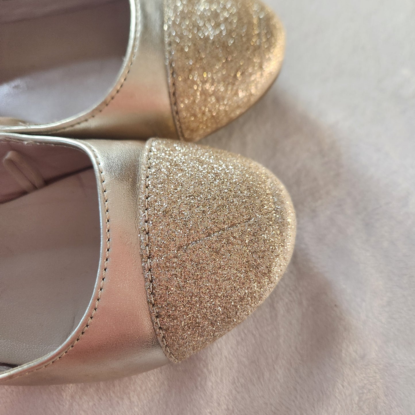 #142 Children's Place Sz 12 Gold Glitter Ballet Flats Shoes