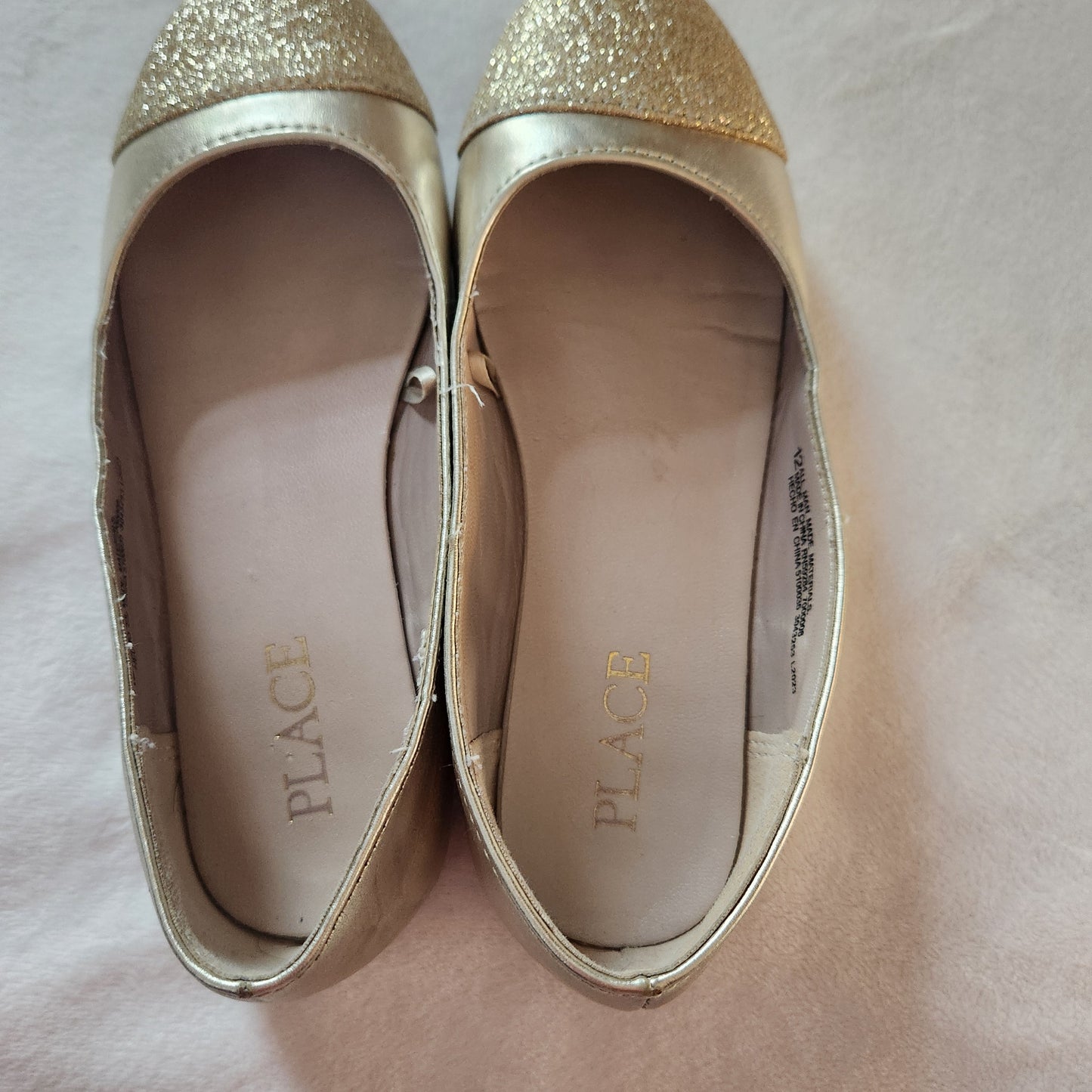 #142 Children's Place Sz 12 Gold Glitter Ballet Flats Shoes