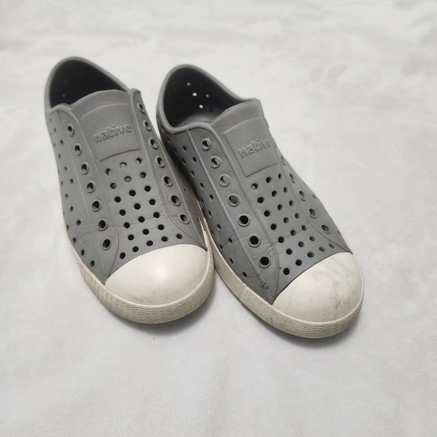 REDUCED #142 Native Jefferson Kids J1 Gray Slip On Shoes