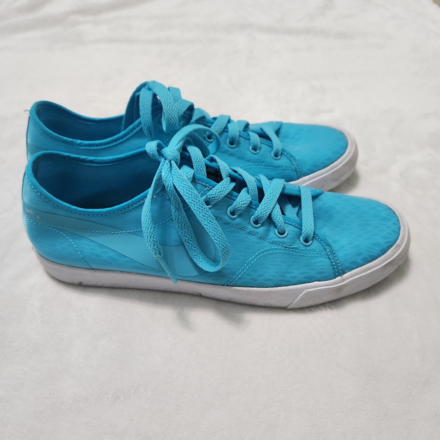 REDUCED #142 NIKE Primo Court BR Womens Sz 10 Gamma Blue/White Casual Sneakers