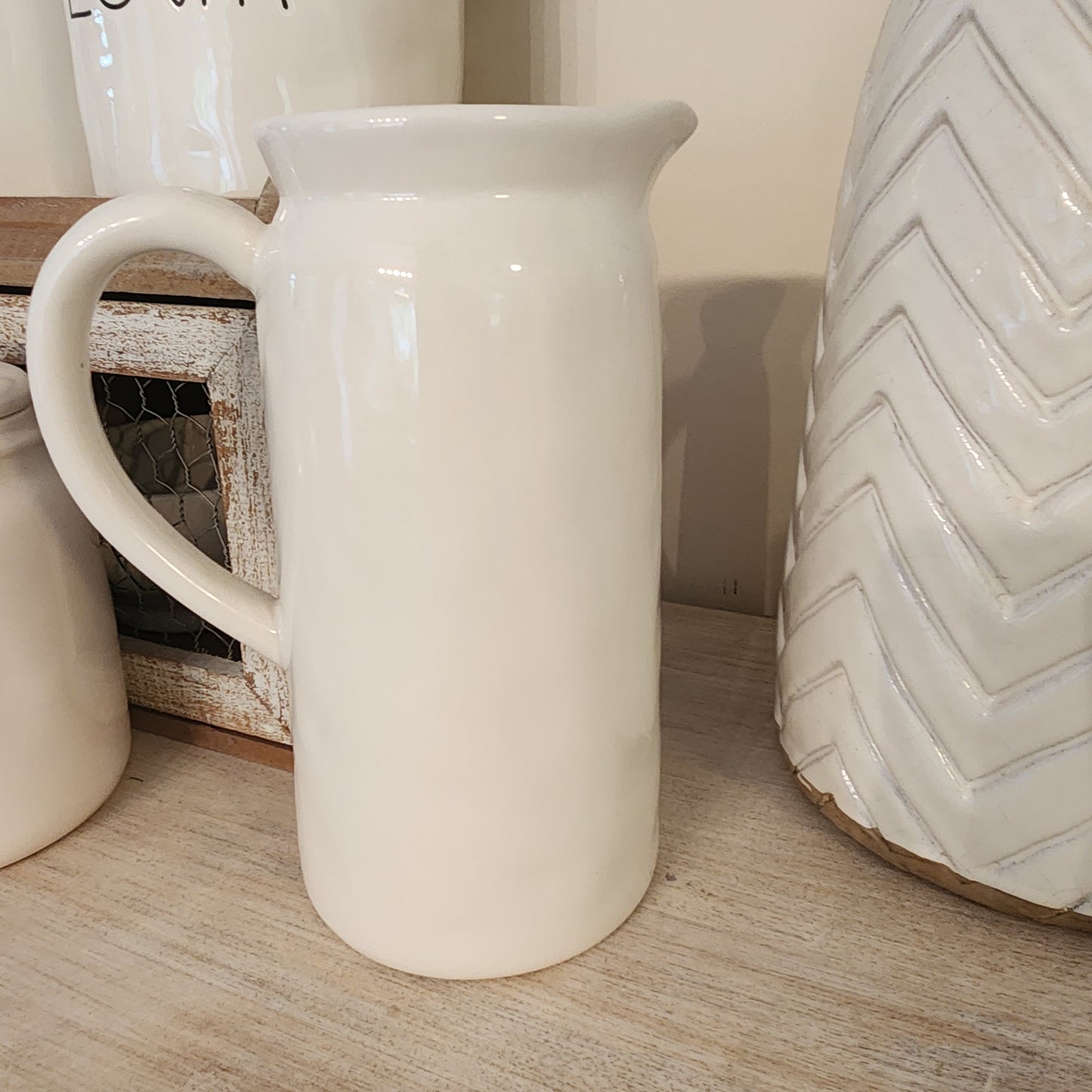 #104 NWT Rae Dunn Lemonade Farmhouse Pitcher