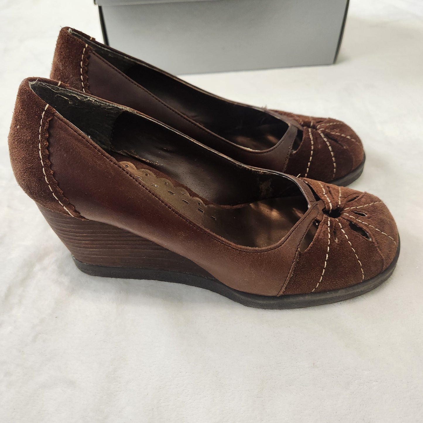 REDUCED #142 Buckle BKE Sole 8.5 Mystical Brown Leather Heeled Wedges