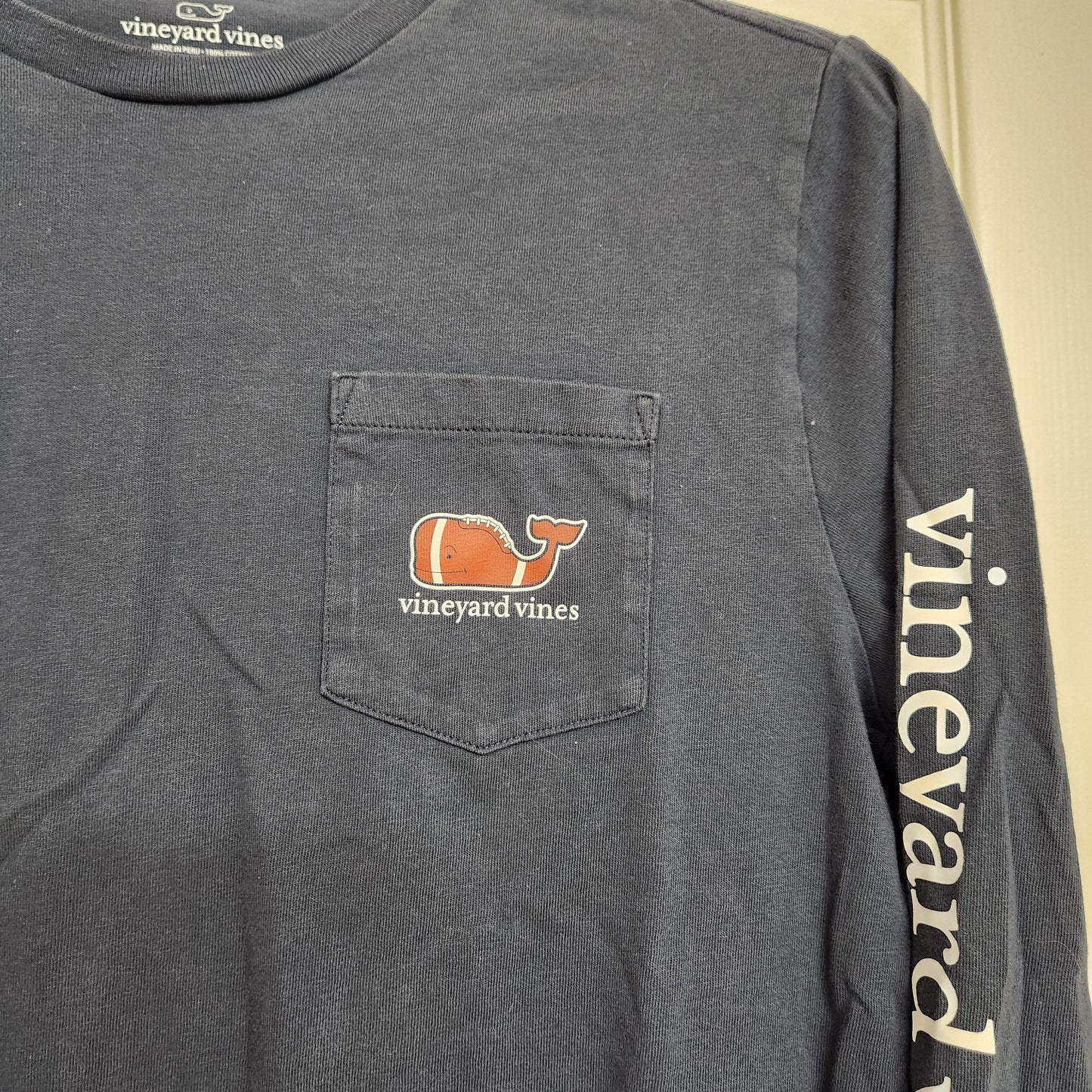 REDUCED #142 Vineyard Vines Sz 18 Long Sleeve Navy Football Logo Tee