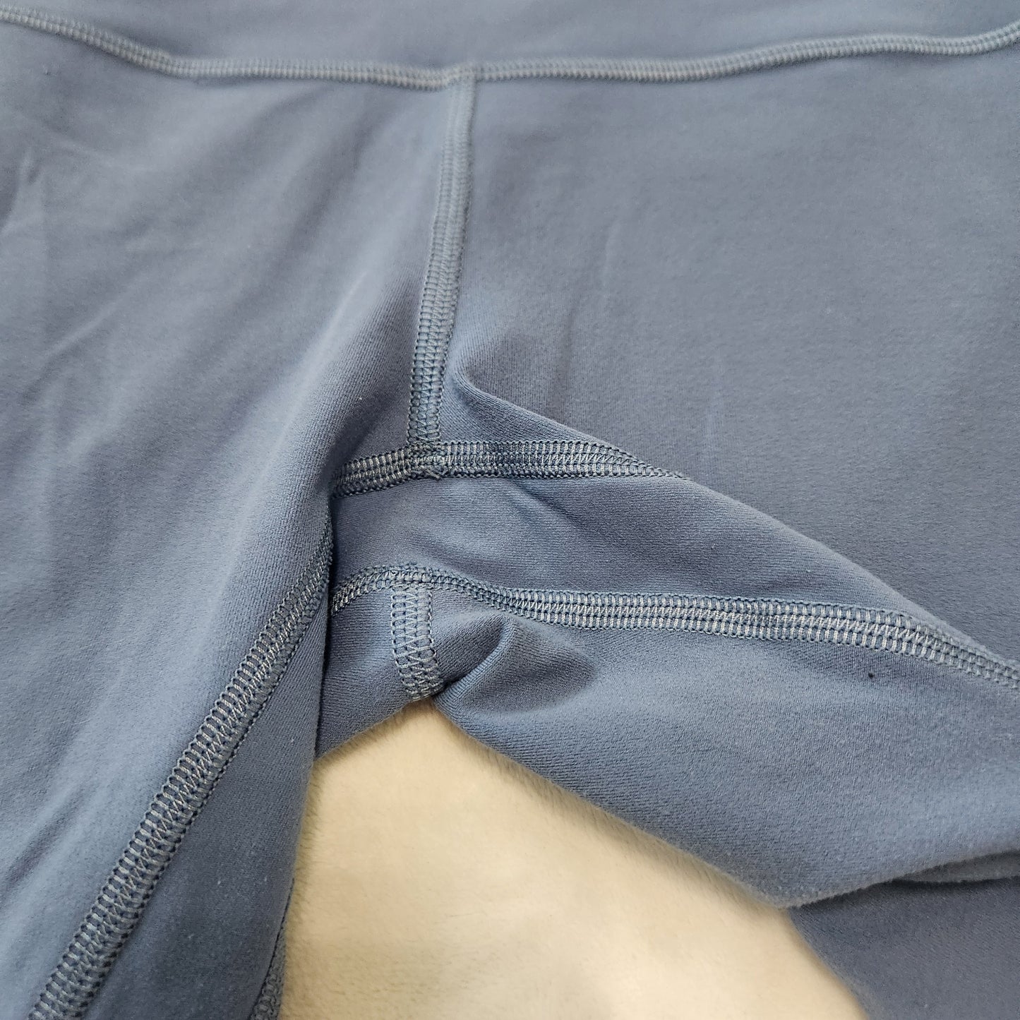 #142 Lululemon Size 2 Women's Biker Shorts