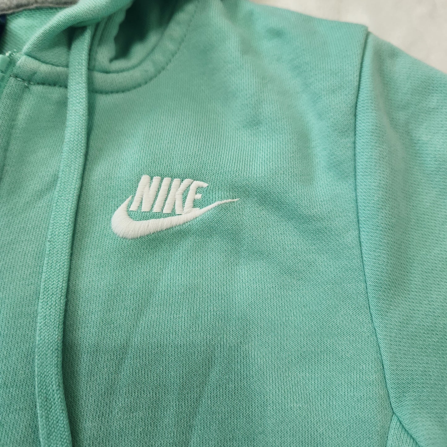 #142 Nike Women's XS Full-Zip Hoodie Sweatshirt
